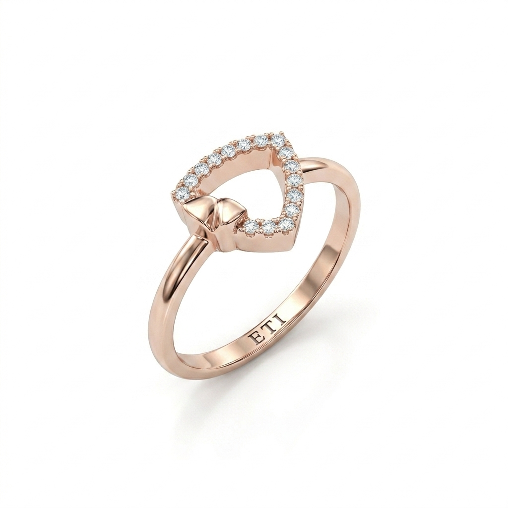 Curved Triangle Ring