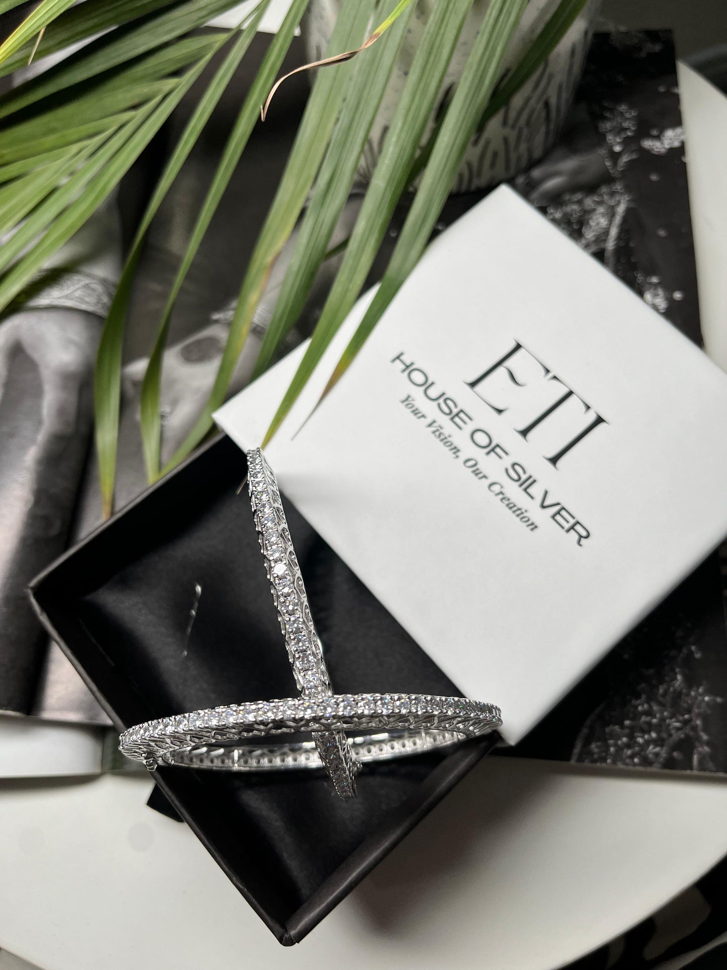 Solitaire Single Line Bangles - Set of Two