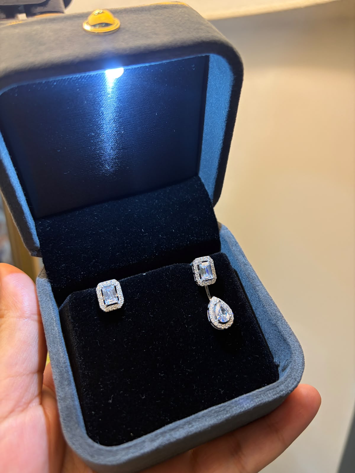 Anushka Viral Detachable Earrings
