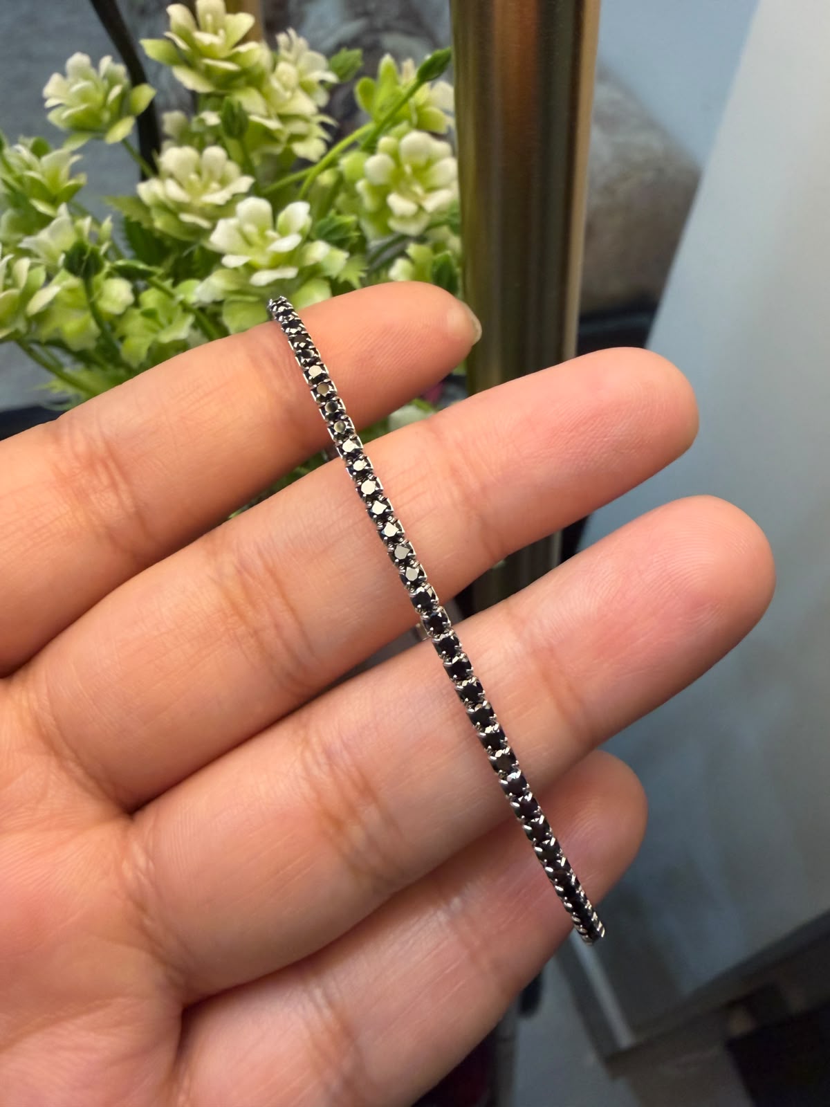 Stretchable bracelets
