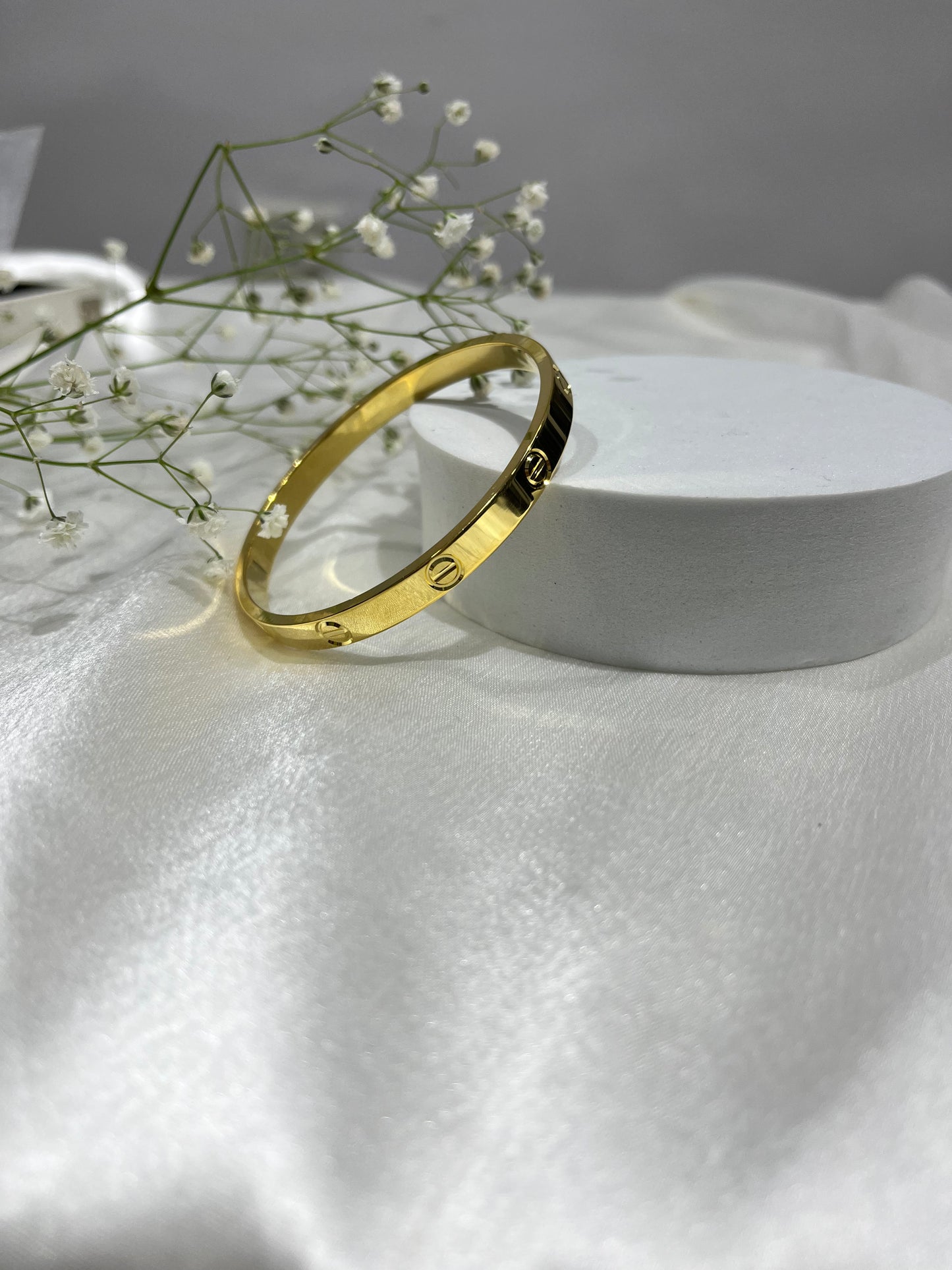 Screw Bangle