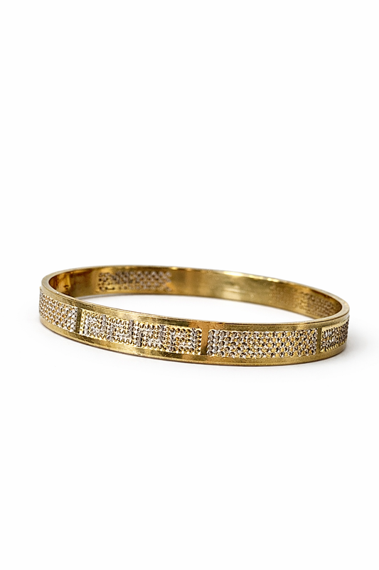 Glimmering Bangle