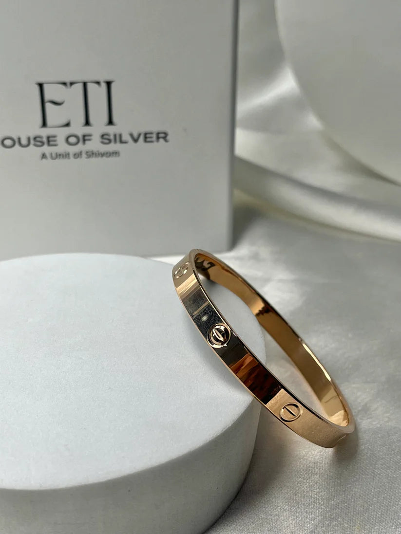 Silver screw bangle outlet