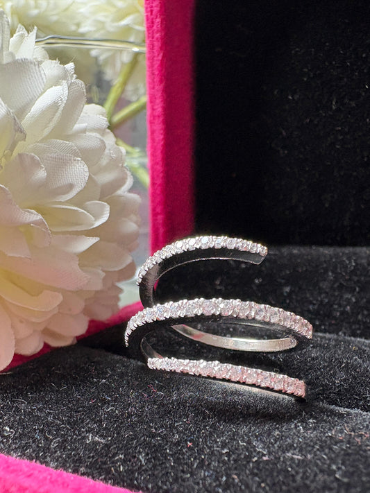 Diamond spiral ring