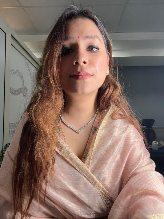 V String Necklace