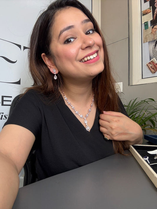 Pear Bliss Necklace