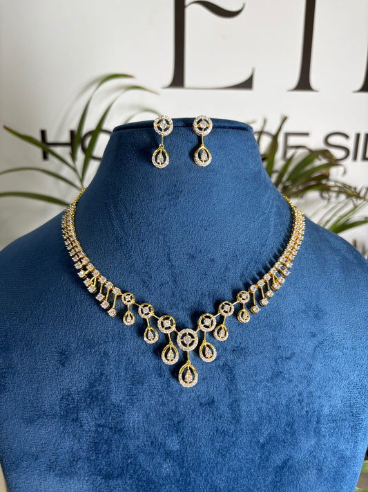 Dropping Diamond Necklace