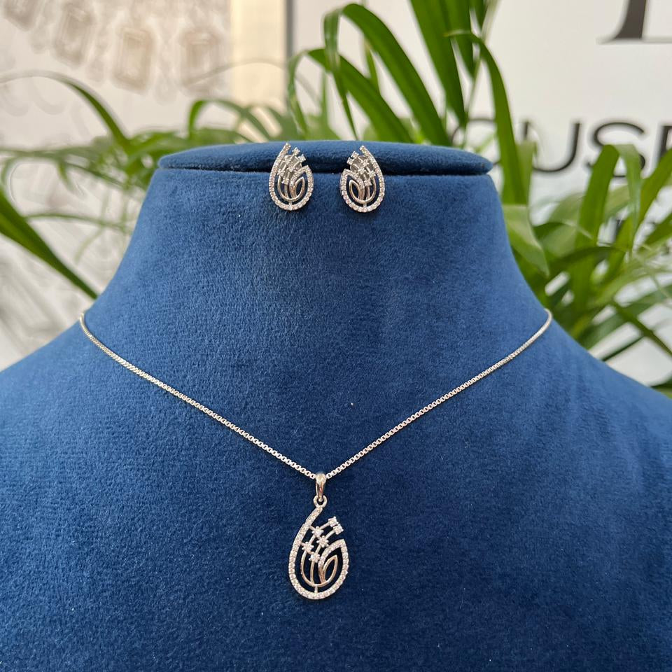 Teardrop Sparkle Pendant Set