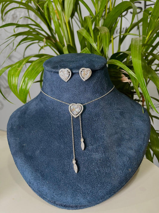 Halo Heart Pendant set