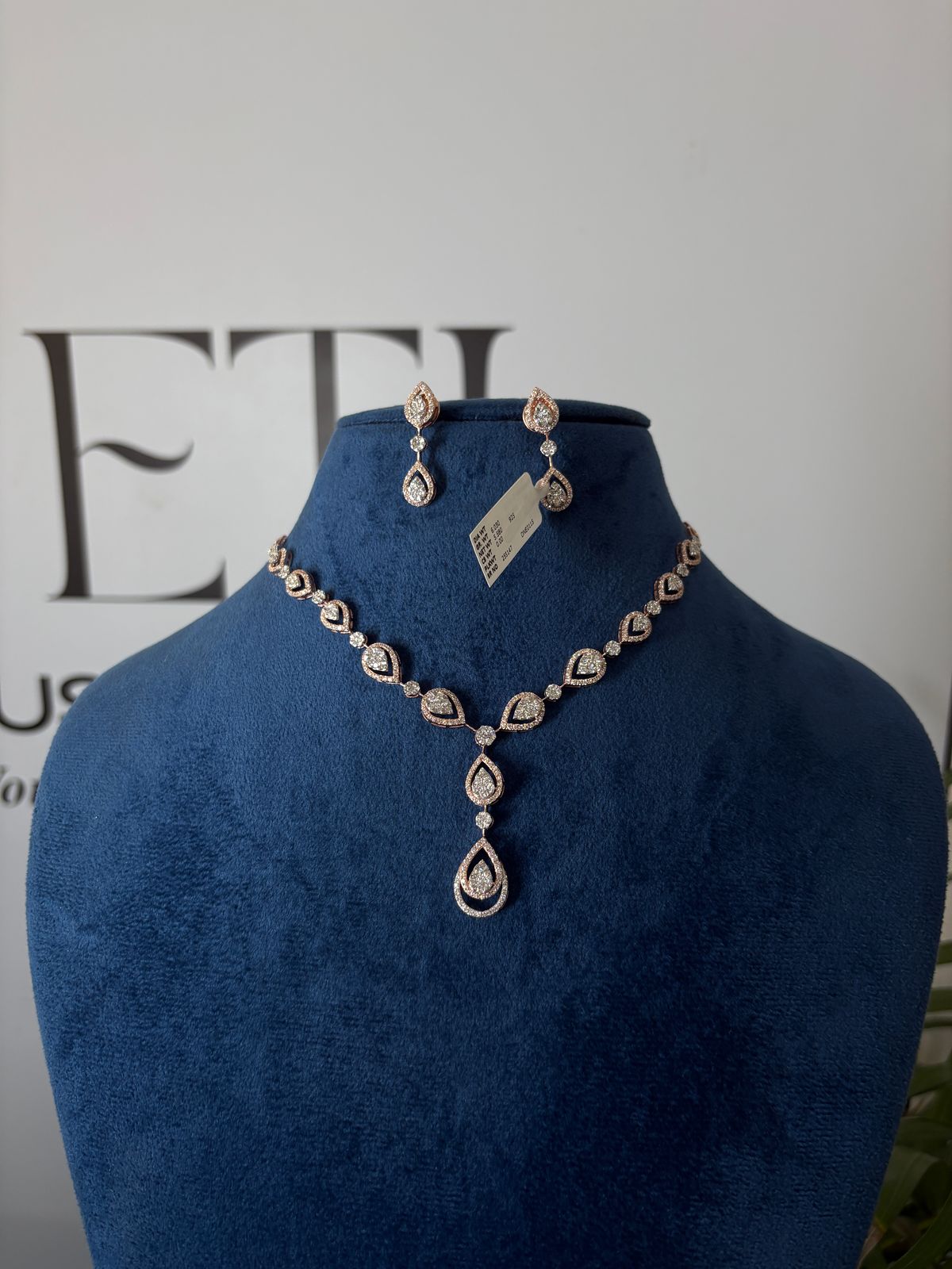 Pear Bliss Necklace