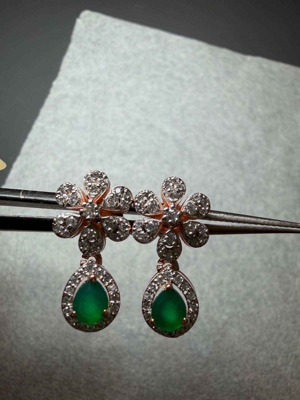 Floral earrings with Emerald Drop