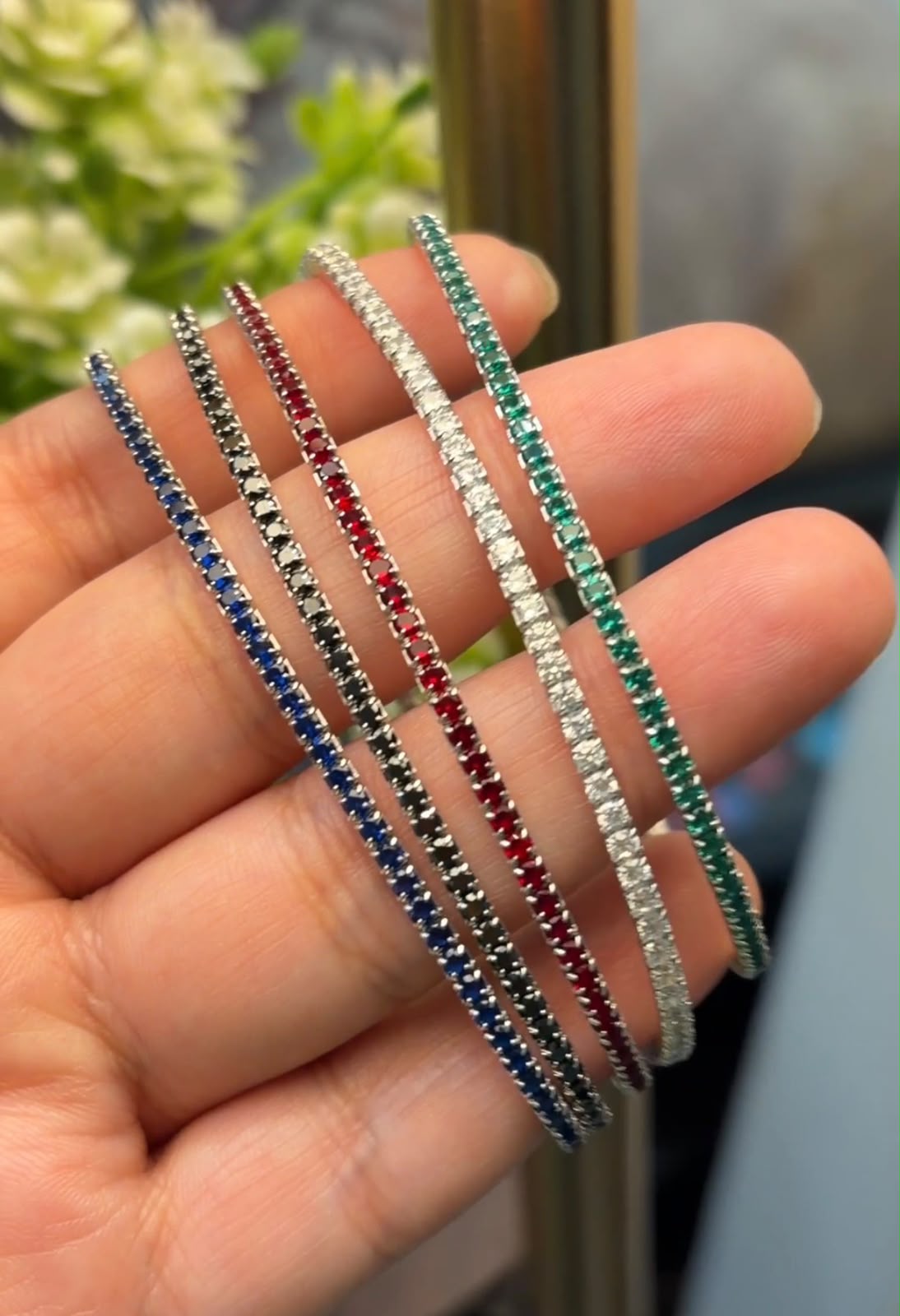 Stretchable bracelets