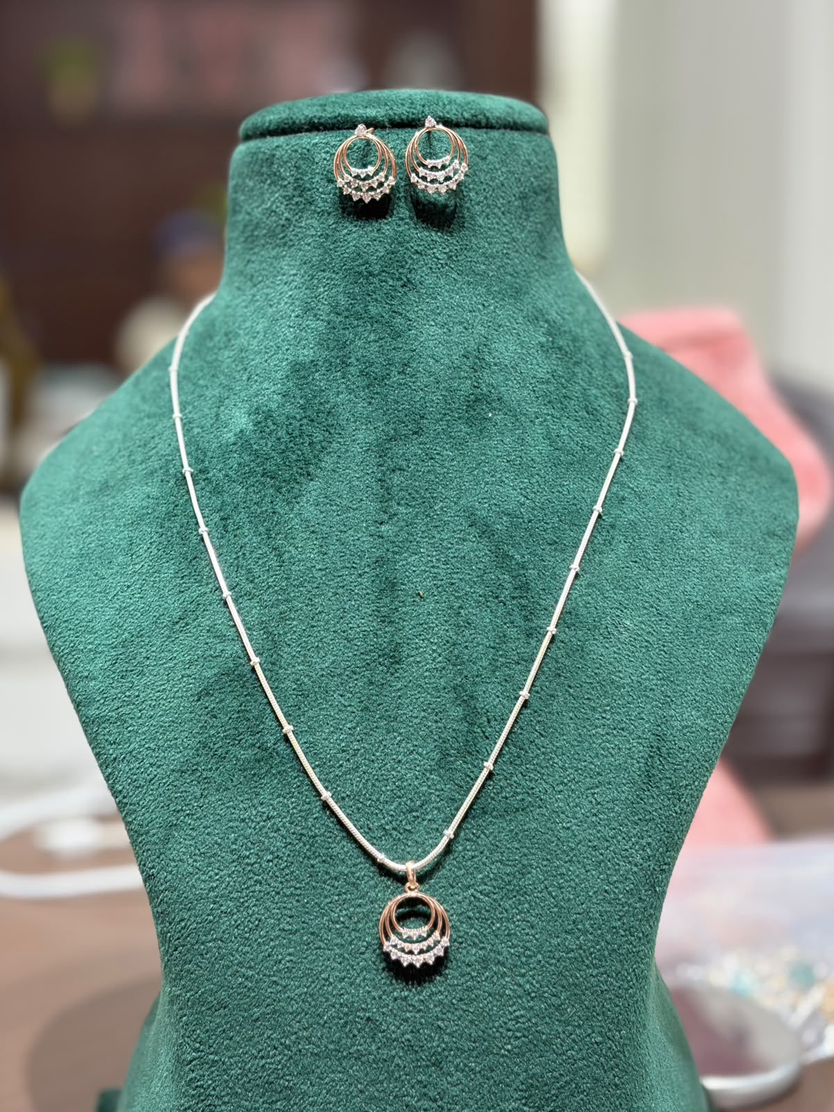 Tara Pendant Set